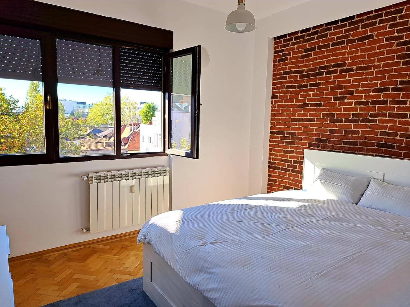 Classy Apartment With Parking In The City Center Бухарест Экстерьер фото