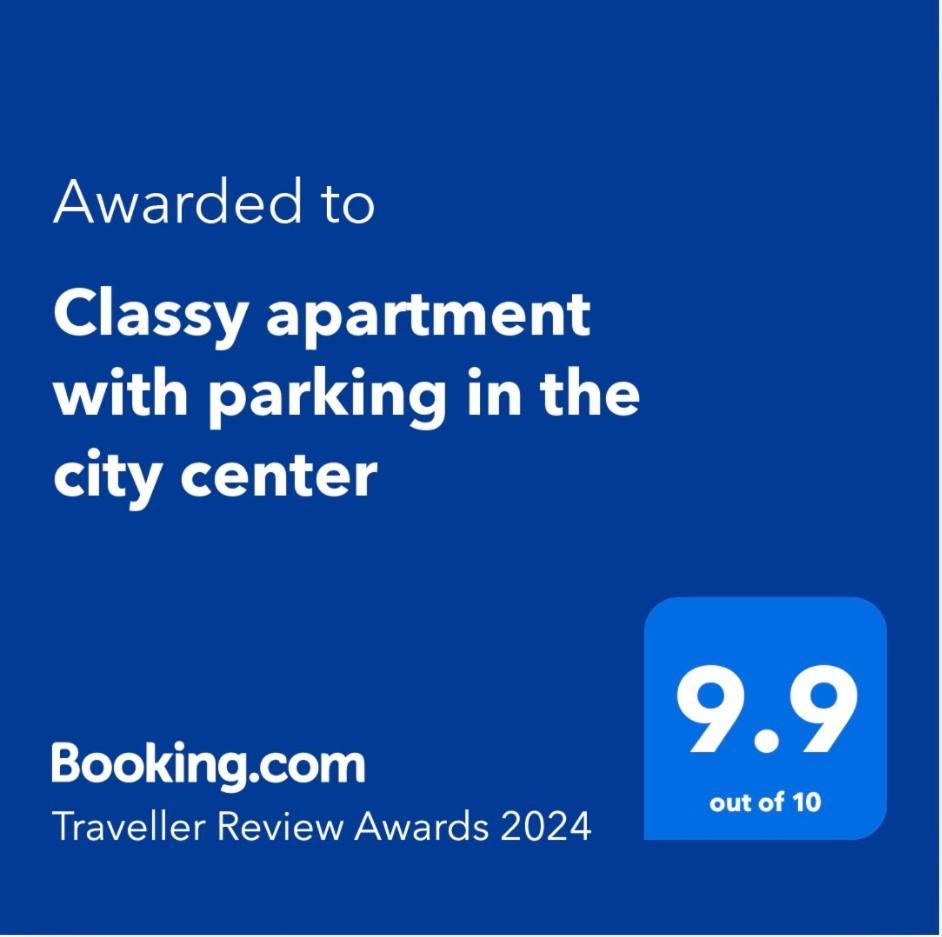 Classy Apartment With Parking In The City Center Бухарест Экстерьер фото